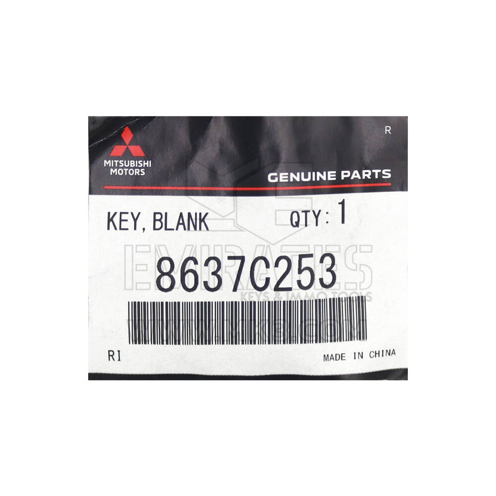 New Mitsubishi Outlander 2022-2023 Genuine / OEM Smart Remote Key 2+1 Buttons 433MHz OEM Part Number: 8637C253 - FCC ID: KR5MTXN1 | Emirates Keys