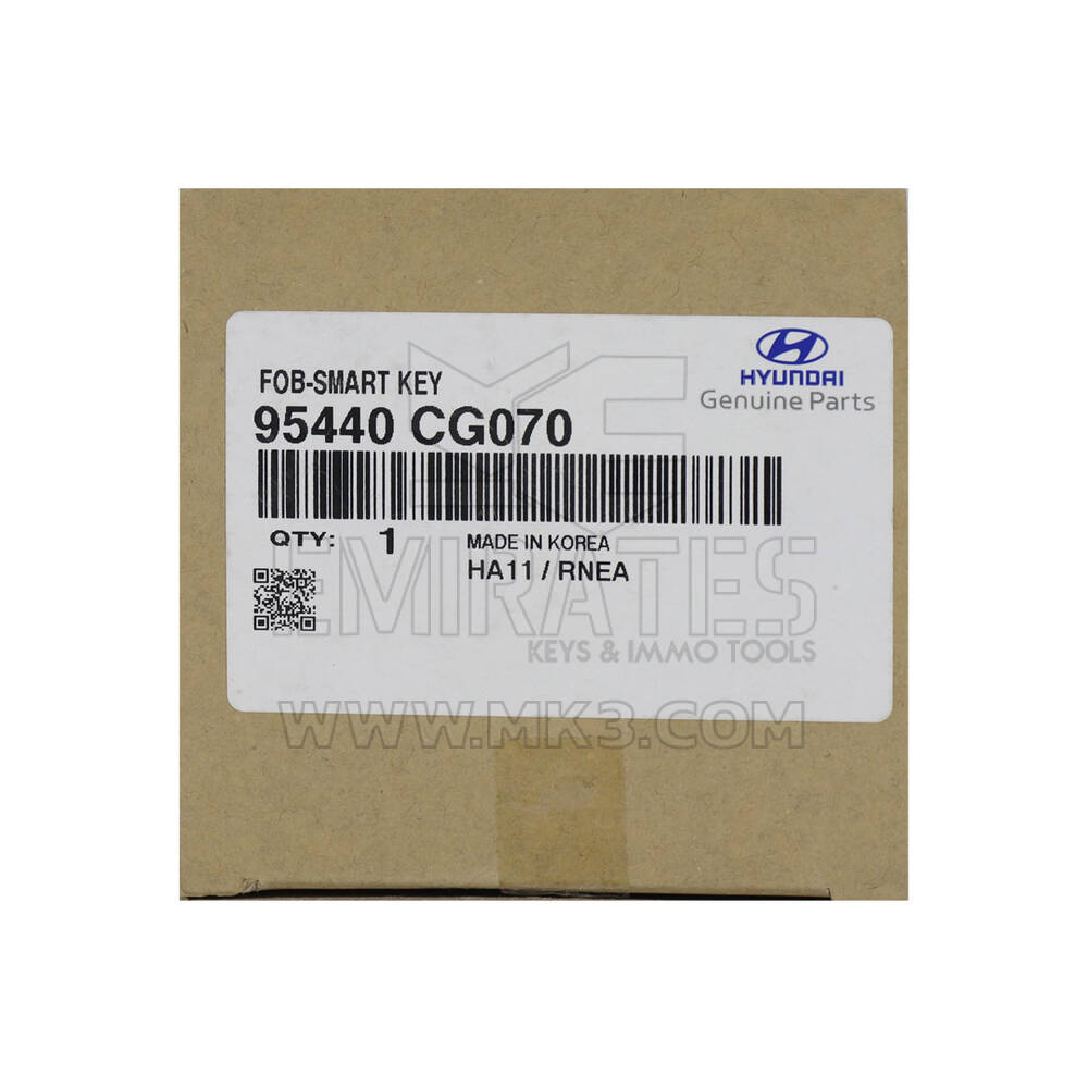 New Hyundai Staria 2022 Genuine / OEM Smart Remote Key 4 Button 433MHz OEM Part Number: 95440-CG070 - FCC ID: TQ8-FOB-4F26 | Emirates Keys