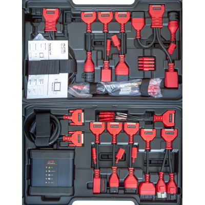 Le kit de mise à niveau Autel EV Diagnostics comprend un boîtier EVDiag, un logiciel de test et des adaptateurs pour des véhicules spécifiques afin de permettre le test des batteries de véhicules électriques.